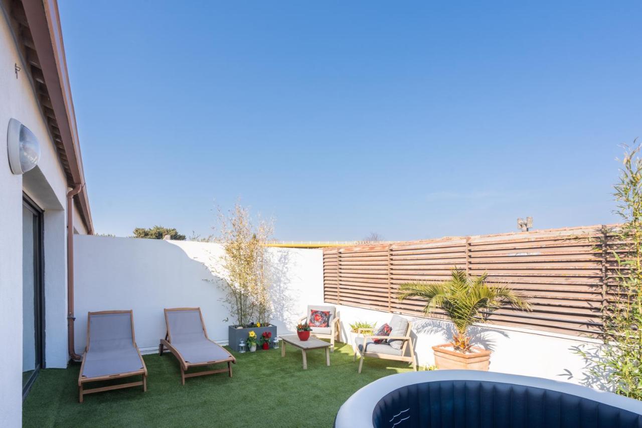 L'Avant Scene Meuble 5 Etoiles Parking Gratuit Jacuzzi Aviñón Exterior foto